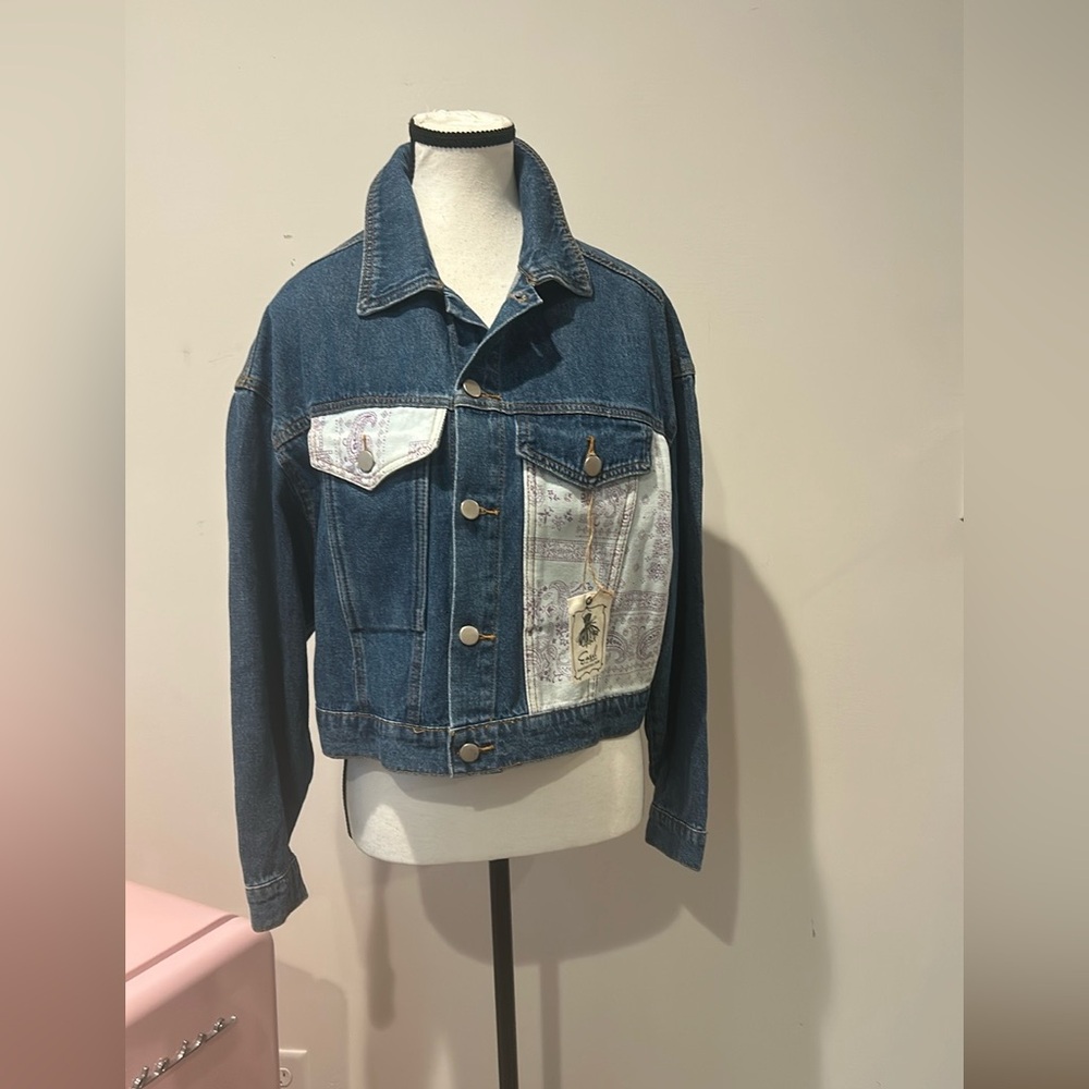 Easel Blue & White Jean Jacket